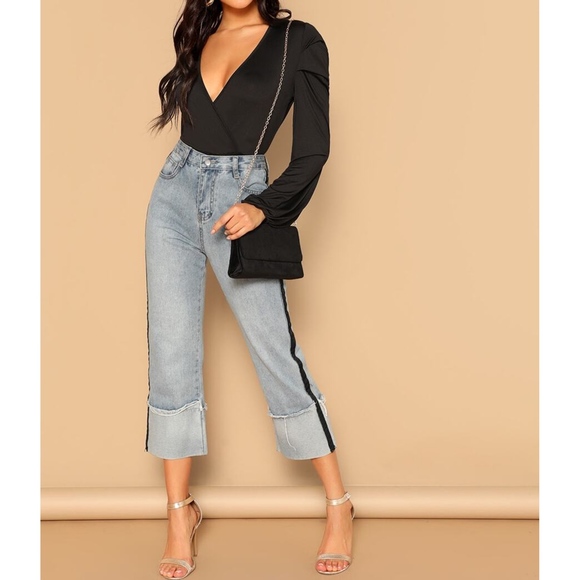 Black V Neck Puff Sleeve Bodysuit - Picture 5 of 6